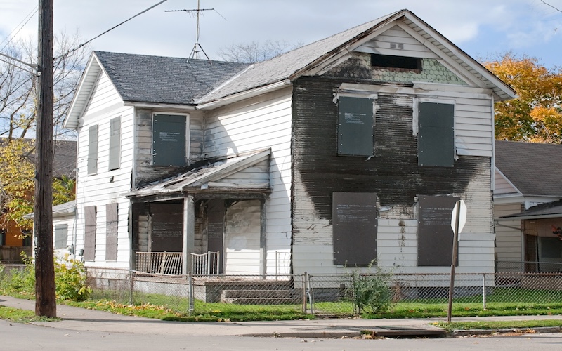 siding-damage-house